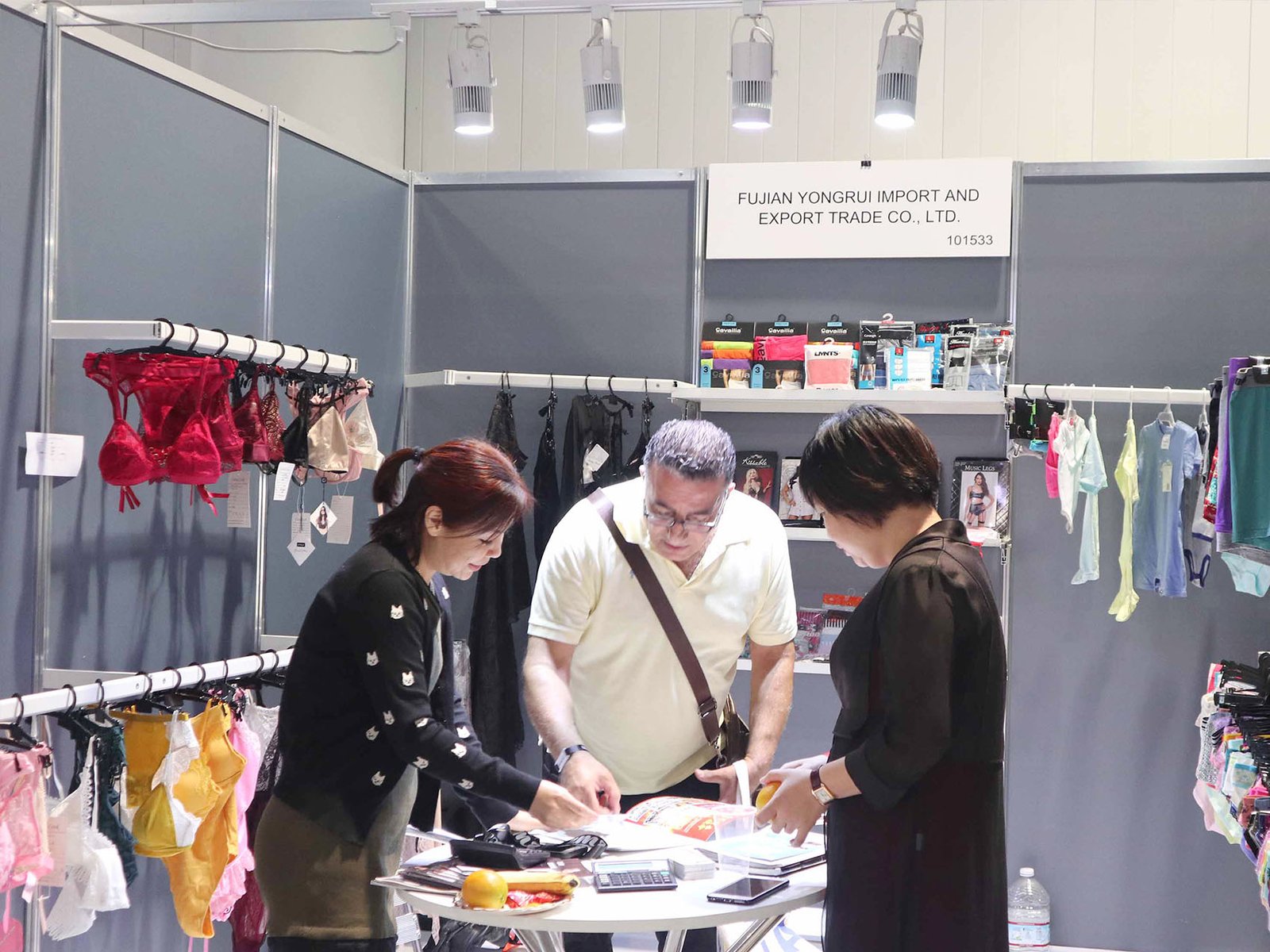 Yongrui Swimwear Underwear Exhibition Partners-4