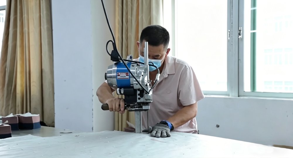 Yongrui’s High-Precision Cutting Technology