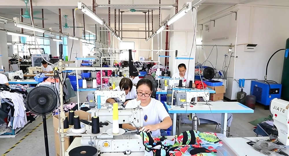 Yongrui Custom Beach Shorts Manufacturer Factory Image